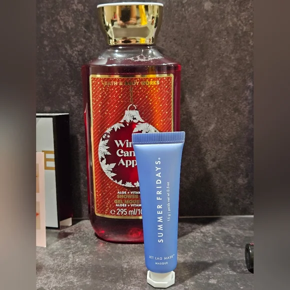 Beauty Bundle 11 Piece/ Tarte, Sol, Summer Fridays, Chanel, Huda, Benefit ++ - Picture 4 of 5